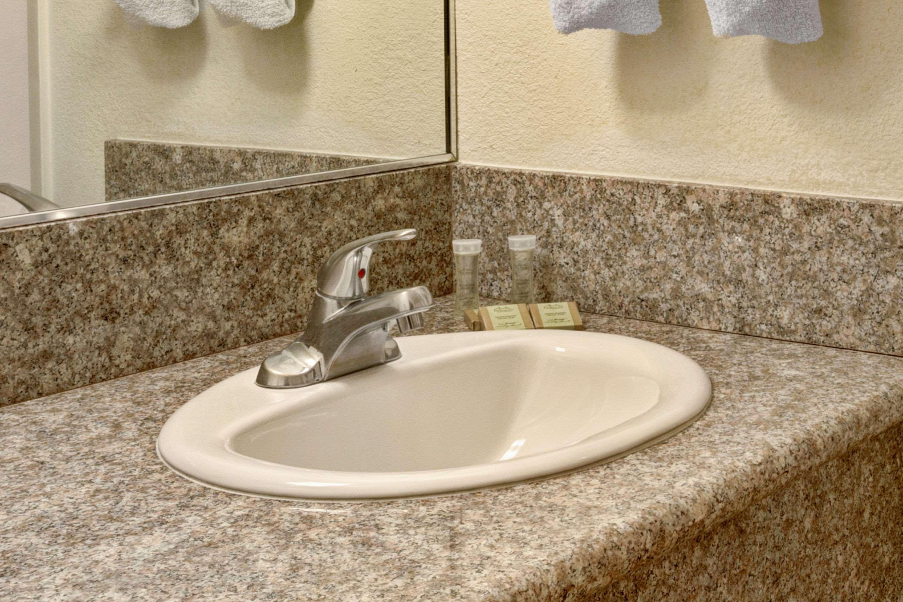 Super 8 By Wyndham Las Vegas North Strip/Fremont St. Area Esterno foto