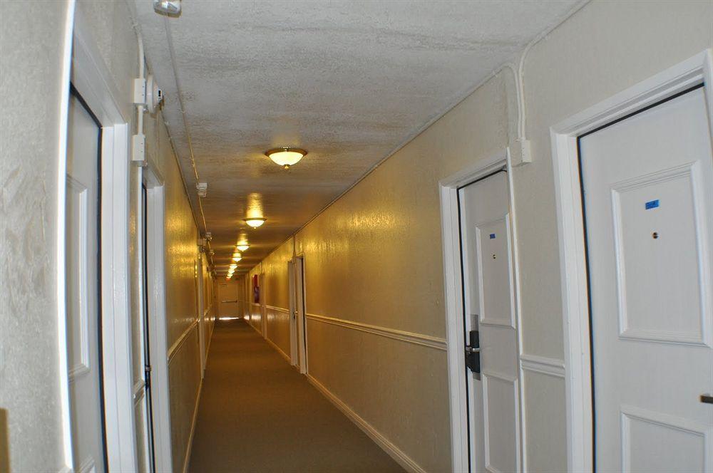 Super 8 By Wyndham Las Vegas North Strip/Fremont St. Area Esterno foto